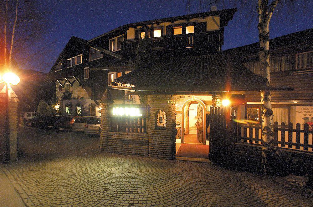 Park Trunka Lunka Hotel 3*